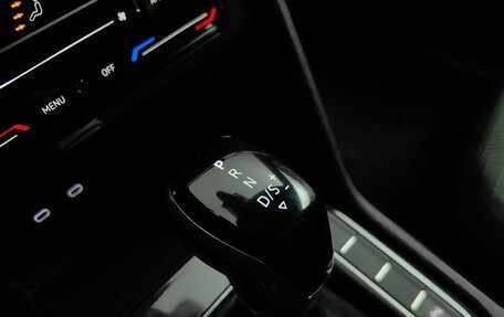 Volkswagen Tiguan II, 2021 год, 2 899 000 рублей, 15 фотография