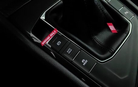 Volkswagen Tiguan II, 2021 год, 2 899 000 рублей, 16 фотография