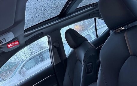 Toyota Camry, 2023 год, 3 800 000 рублей, 6 фотография