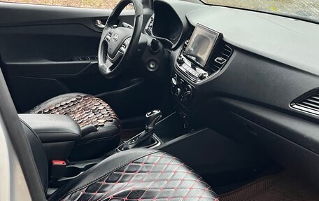 Hyundai Solaris II рестайлинг, 2020 год, 1 000 000 рублей, 4 фотография