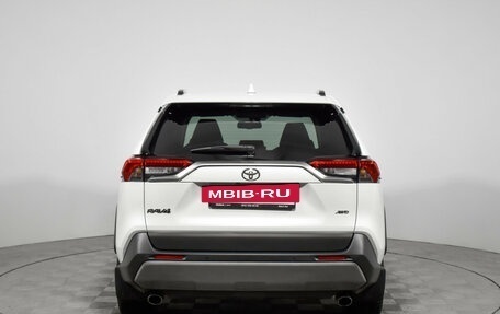 Toyota RAV4, 2019 год, 3 200 000 рублей, 6 фотография