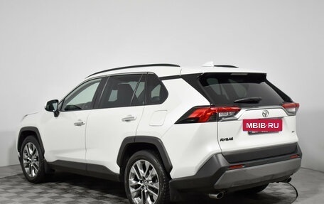 Toyota RAV4, 2019 год, 3 200 000 рублей, 7 фотография