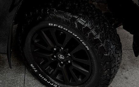 Toyota Land Cruiser Prado 150 рестайлинг 2, 2015 год, 3 699 000 рублей, 7 фотография