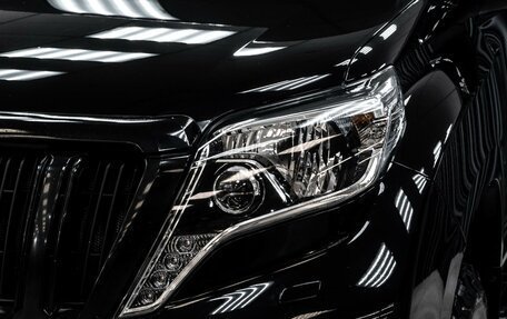 Toyota Land Cruiser Prado 150 рестайлинг 2, 2015 год, 3 699 000 рублей, 6 фотография