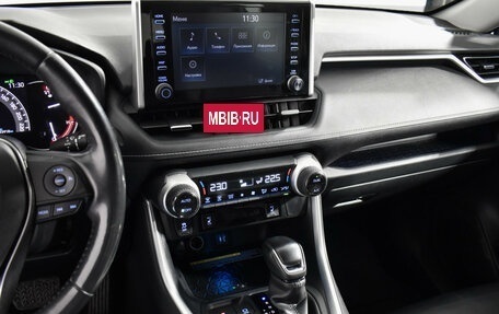 Toyota RAV4, 2019 год, 3 200 000 рублей, 20 фотография