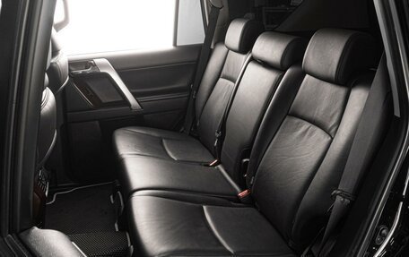 Toyota Land Cruiser Prado 150 рестайлинг 2, 2015 год, 3 699 000 рублей, 11 фотография