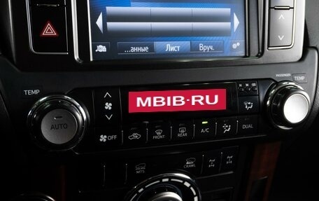 Toyota Land Cruiser Prado 150 рестайлинг 2, 2015 год, 3 699 000 рублей, 14 фотография