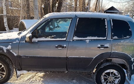Chevrolet Niva I рестайлинг, 2019 год, 550 000 рублей, 3 фотография