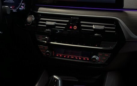 BMW 5 серия, 2022 год, 5 390 000 рублей, 14 фотография