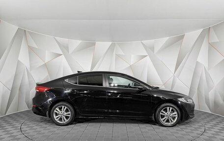 Hyundai Elantra VI рестайлинг, 2017 год, 1 355 000 рублей, 6 фотография
