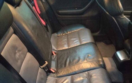 Audi A4, 2005 год, 670 000 рублей, 11 фотография