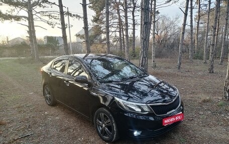 KIA Rio III рестайлинг, 2015 год, 1 050 000 рублей, 1 фотография