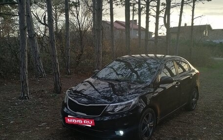 KIA Rio III рестайлинг, 2015 год, 1 050 000 рублей, 2 фотография