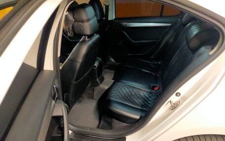 Skoda Octavia, 2017 год, 1 050 000 рублей, 8 фотография