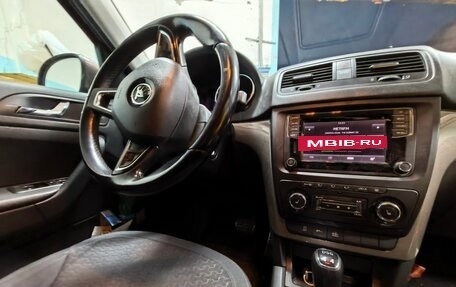 Skoda Yeti I рестайлинг, 2015 год, 1 250 000 рублей, 12 фотография