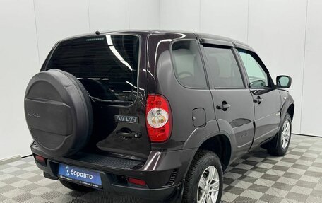 Chevrolet Niva I рестайлинг, 2018 год, 810 000 рублей, 4 фотография