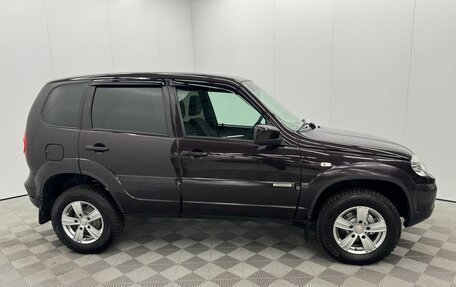 Chevrolet Niva I рестайлинг, 2018 год, 810 000 рублей, 7 фотография