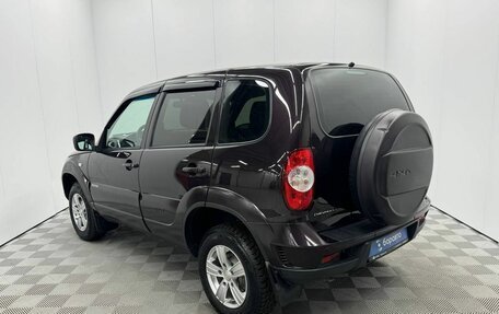 Chevrolet Niva I рестайлинг, 2018 год, 810 000 рублей, 5 фотография