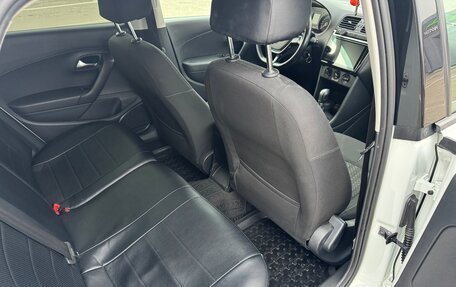 Volkswagen Polo VI (EU Market), 2015 год, 900 000 рублей, 10 фотография