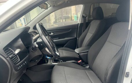 KIA Rio IV, 2020 год, 1 538 000 рублей, 10 фотография