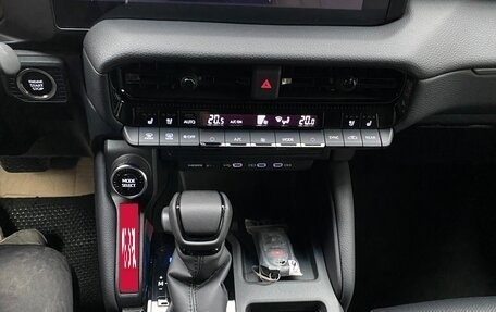 Toyota Land Cruiser Prado, 2025 год, 9 970 000 рублей, 32 фотография