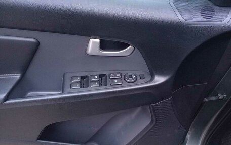 KIA Sportage III, 2010 год, 1 750 000 рублей, 11 фотография