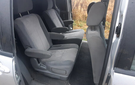 Mazda MPV II, 2004 год, 750 000 рублей, 24 фотография