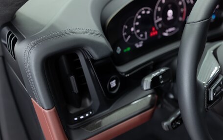 Porsche Cayenne III, 2025 год, 24 990 000 рублей, 13 фотография