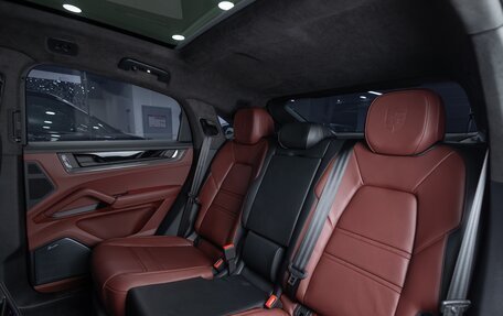 Porsche Cayenne III, 2025 год, 24 990 000 рублей, 32 фотография