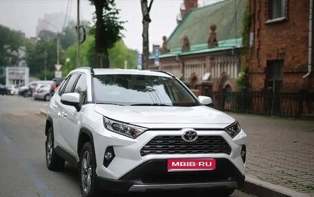 Toyota RAV4, 2019 год, 3 400 000 рублей, 1 фотография
