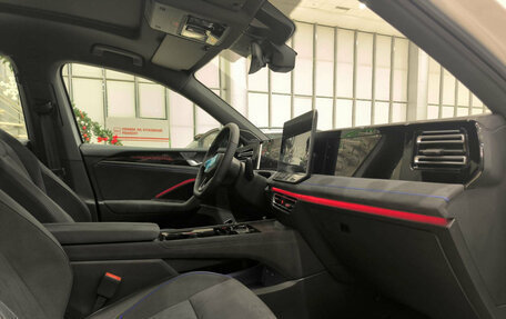 Volkswagen Tiguan, 2025 год, 5 150 000 рублей, 13 фотография