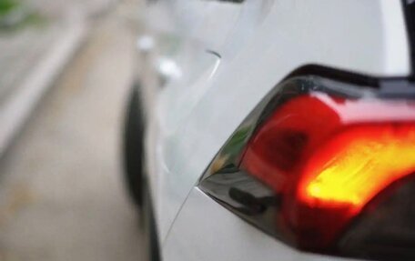 Toyota RAV4, 2019 год, 3 400 000 рублей, 13 фотография