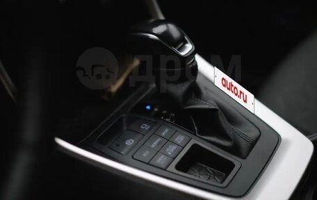 Toyota RAV4, 2019 год, 3 400 000 рублей, 30 фотография