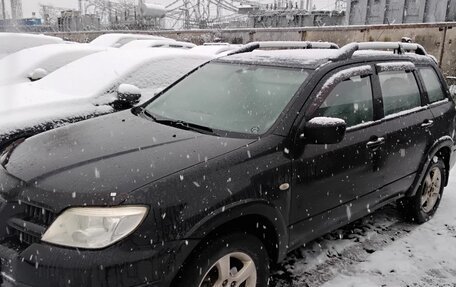 Mitsubishi Outlander III рестайлинг 3, 2007 год, 550 000 рублей, 3 фотография