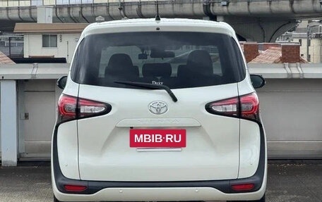 Toyota Sienta II, 2021 год, 1 205 027 рублей, 6 фотография