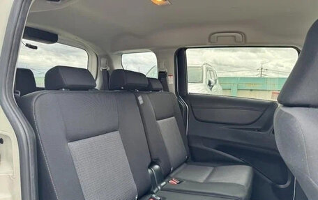 Toyota Sienta II, 2021 год, 1 205 027 рублей, 23 фотография