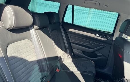 Volkswagen Passat B8 рестайлинг, 2021 год, 2 150 000 рублей, 18 фотография