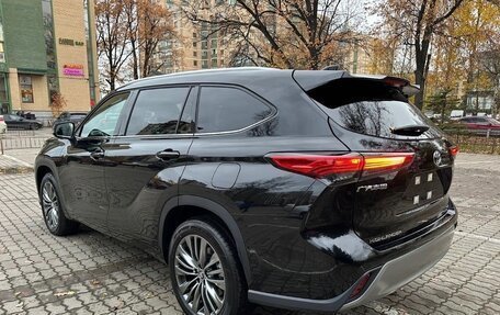 Toyota Highlander, 2025 год, 5 800 000 рублей, 6 фотография