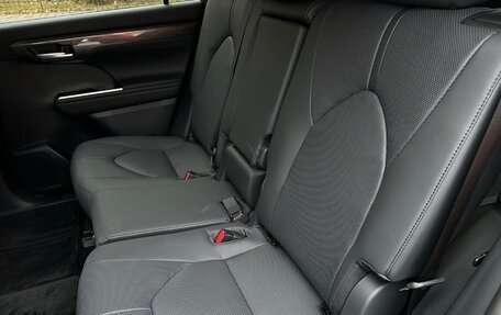 Toyota Highlander, 2025 год, 5 800 000 рублей, 12 фотография