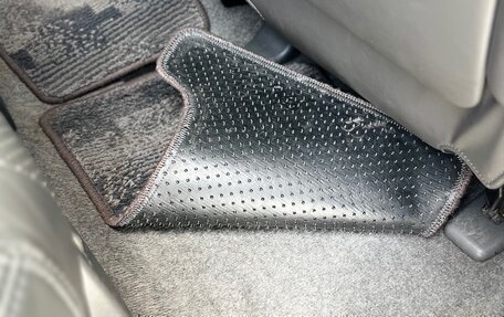 Toyota Land Cruiser Prado 120 рестайлинг, 2008 год, 2 640 000 рублей, 13 фотография