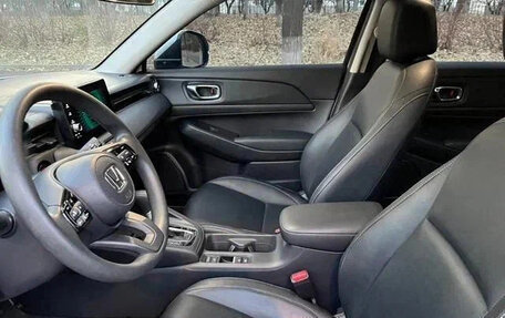 Honda Vezel, 2024 год, 1 950 000 рублей, 7 фотография