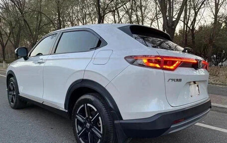 Honda Vezel, 2024 год, 1 950 000 рублей, 5 фотография