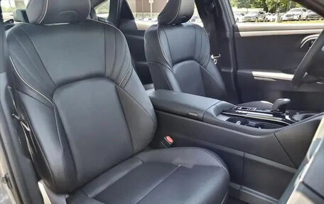 Toyota Crown, 2024 год, 7 600 000 рублей, 8 фотография