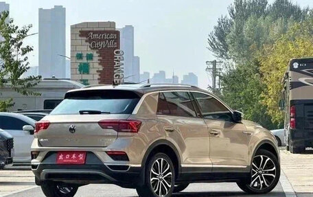 Volkswagen T-Roc I, 2021 год, 1 450 000 рублей, 3 фотография