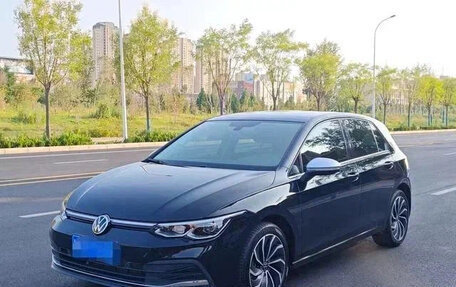 Volkswagen Golf VIII, 2022 год, 1 500 000 рублей, 1 фотография