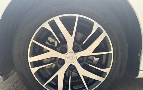 Geely Emgrand, 2021 год, 1 200 000 рублей, 13 фотография