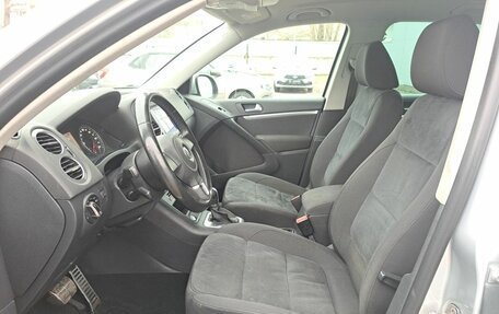 Volkswagen Tiguan I, 2013 год, 979 000 рублей, 20 фотография