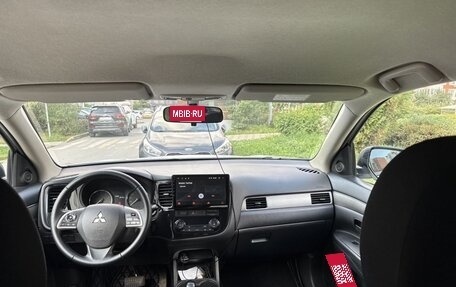 Mitsubishi Outlander III рестайлинг 3, 2013 год, 1 520 000 рублей, 6 фотография