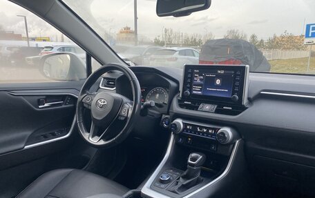 Toyota RAV4, 2020 год, 3 300 000 рублей, 16 фотография