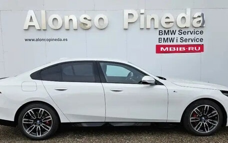 BMW 5 серия, 2025 год, 12 500 000 рублей, 2 фотография